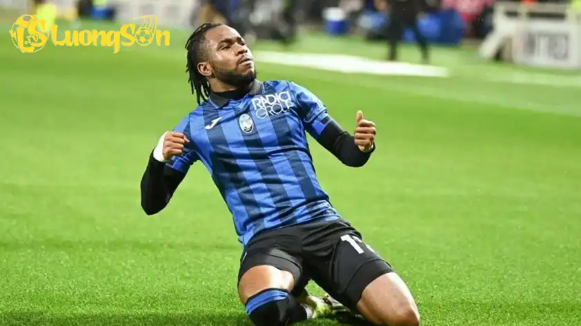 Lookman sở hữu tốc độ, khả năng rê dắt và tạo đột biến (Ảnh: Goal)