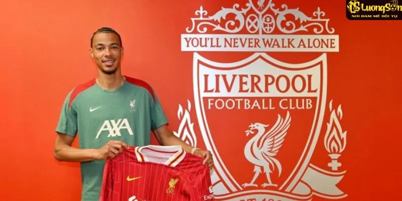 Hình ảnh tiền đạo Hugo Ekitike ra mắt Liverpool ngày 23/7