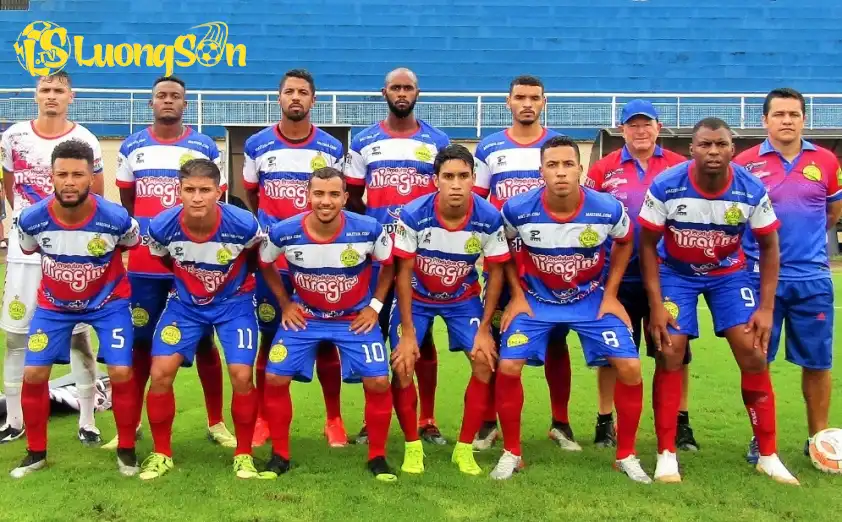 Placido de Castro được đánh giá nhỉnh hơn ở trận đấu này. Placido de Castro được đánh giá nhỉnh hơn ở trận đấu này.