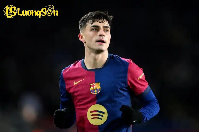 Không nhiều cầu thủ ở tuổi 22 có thể chơi bóng 'chững chạc' như Pedri (Ảnh: Sempre Barca).