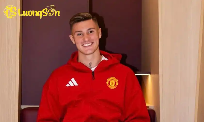 Barcelona nhắm Sesko để thay Lewandowski trong tương lai (Ảnh: Sky Sports)